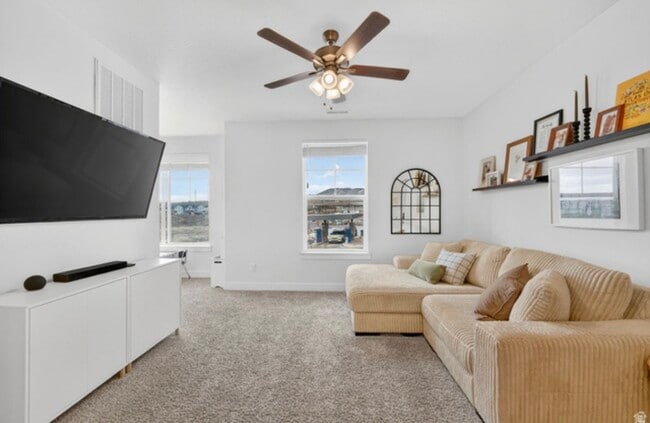 1965 N 3410 W in Lehi, UT - Building Photo - Building Photo