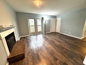 1104 Boone Ln in Wilmington, NC - Foto de edificio - Building Photo