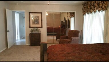 1202 N McKinley Ct in Dinuba, CA - Building Photo - Building Photo