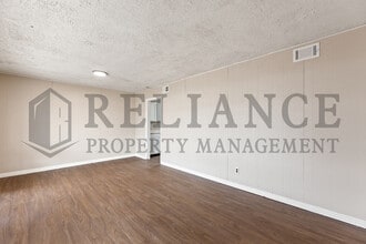 2908 S Glenn Ave in Wichita, KS - Building Photo - Building Photo