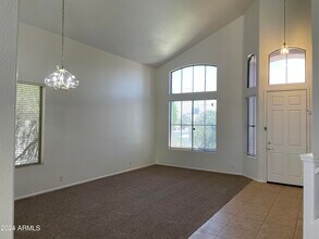 5922 W Sack Dr in Glendale, AZ - Building Photo - Building Photo