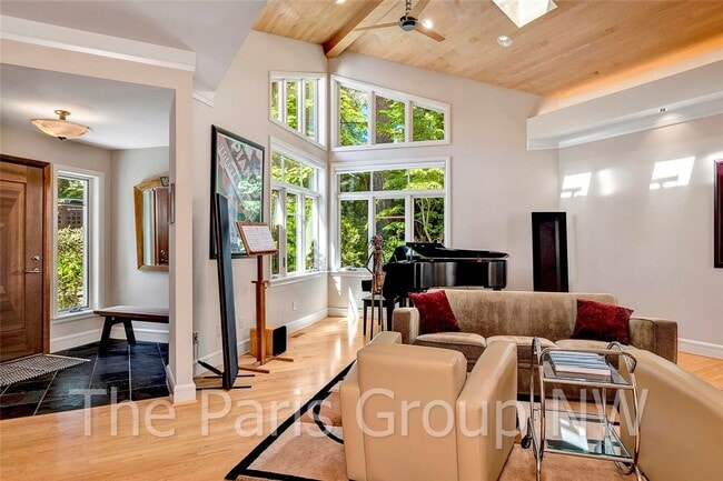 property at 10436 SE 19th St