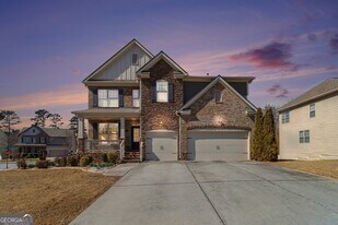 4208 Amberleaf Walk in Lilburn, GA - Building Photo