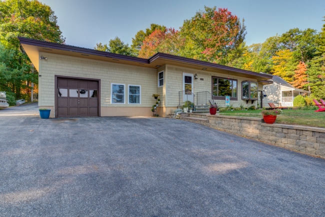 property at 1522 Richville Rd