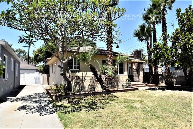 9925 Orange Ave in South Gate, CA - Building Photo - Building Photo