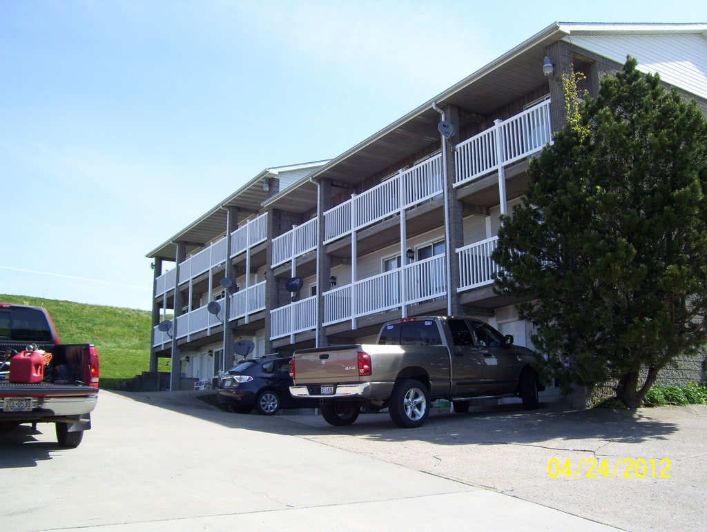 Campus View Apartments in WV
