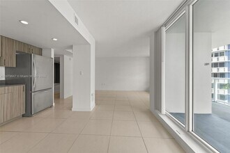 910 West Ave in Miami Beach, FL - Building Photo - Building Photo