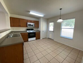 8027 Ashwood Pointe in San Antonio, TX - Building Photo - Building Photo