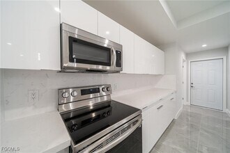 317 NW 13th Terrace in Cape Coral, FL - Building Photo - Building Photo