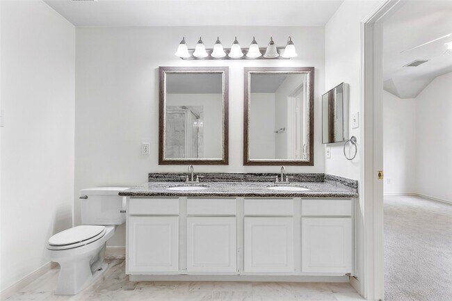 property at 122 S Walden Elms Cir