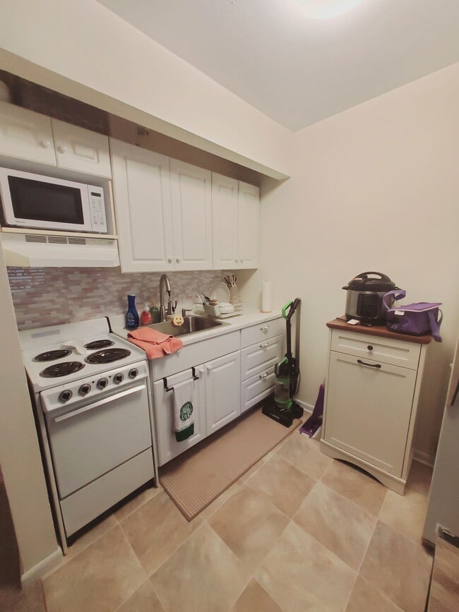 property at 960 Hope St