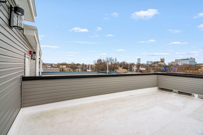 3841 Wallace St photo'