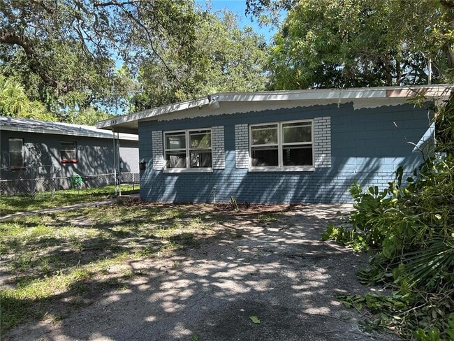 2245 17th Ave S in St. Petersburg, FL - Building Photo - Building Photo