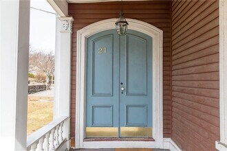 21 Division St in East Greenwich, RI - Building Photo - Building Photo