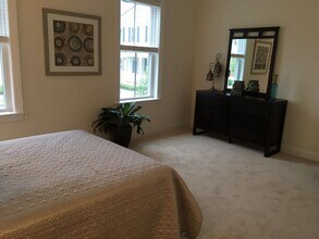 8 Sherwood St, Unit 5-1A in Storrs Mansfield, CT - Building Photo - Building Photo