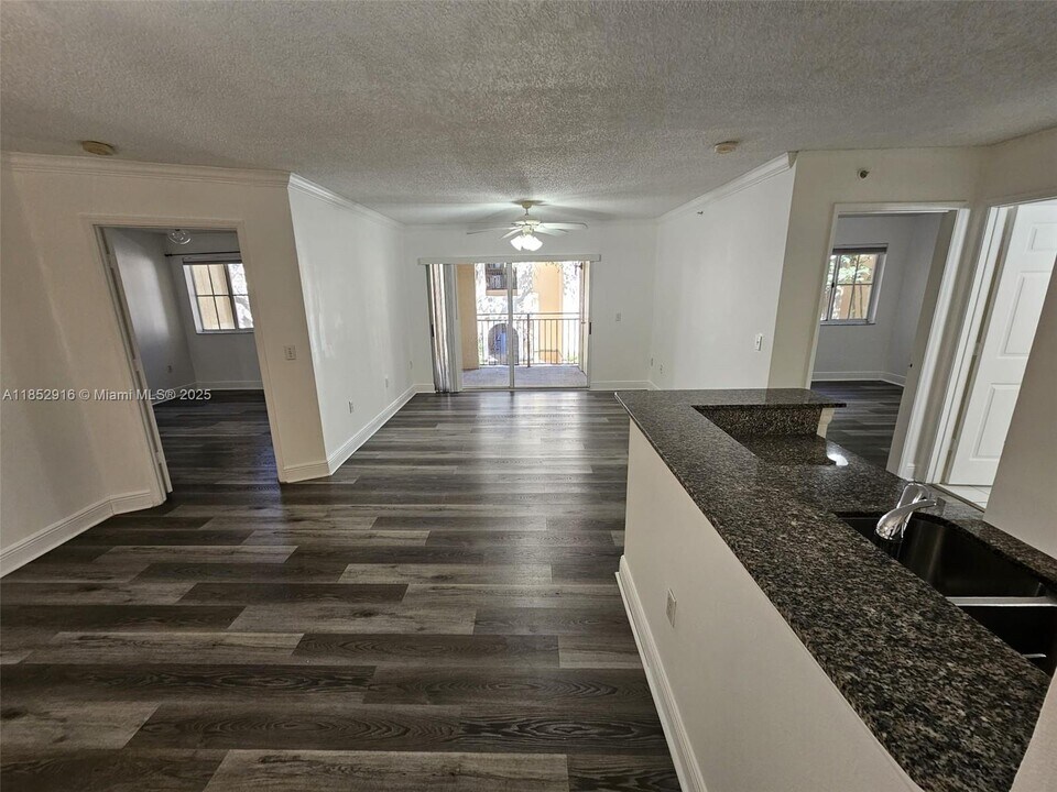 2451 Centergate Dr in Miramar, FL - Building Photo