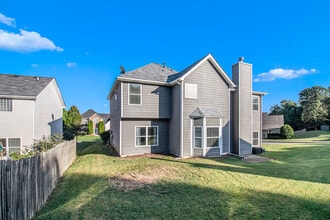 395 Sugarberry Ln in Suwanee, GA - Building Photo - Building Photo