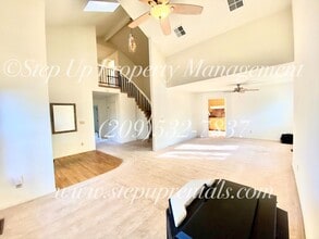 709 Arbona Cir N in Sonora, CA - Building Photo - Building Photo