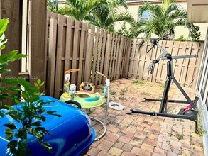 875 NW 80th Terrace in Plantation, FL - Building Photo - Building Photo