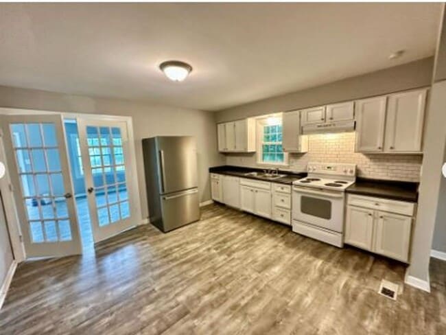 property at 732 Faulkner Ave