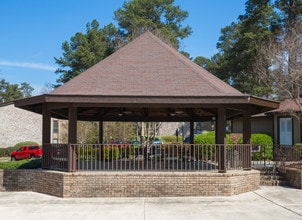 Windsor Park Apartments in Columbus, GA - Building Photo - Building Photo