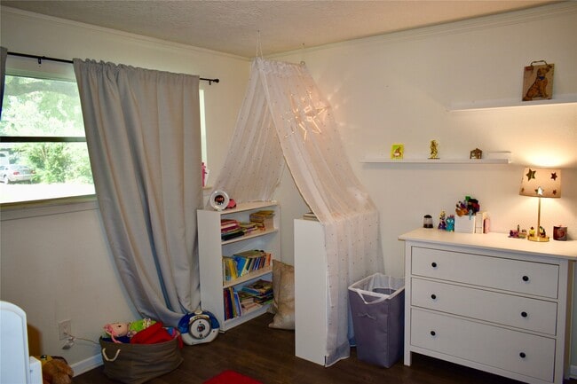 property at 4624 Verone St