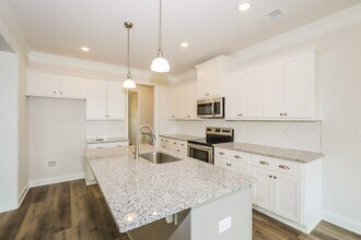 6053 Bakerville Ln in North Augusta, SC - Foto de edificio - Building Photo