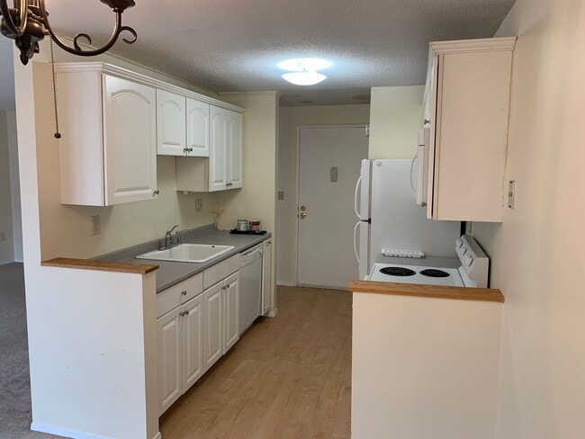 45 Jefferson Rd in Branford, CT - Building Photo - Building Photo