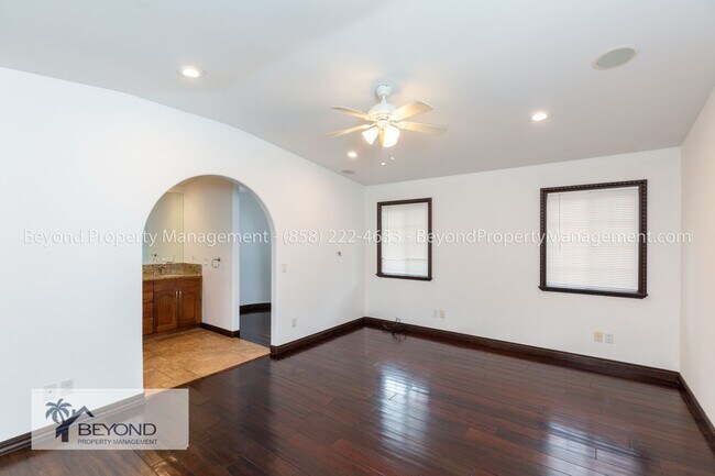 925 14th Pl in Escondido, CA - Building Photo - Building Photo