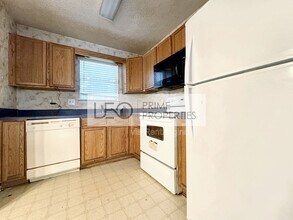 5916 Dogwood Manor in Stonecrest, GA - Building Photo - Building Photo