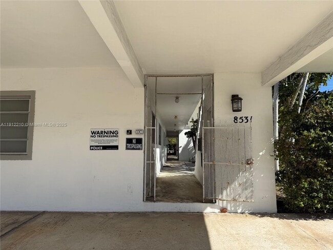 8531 Harding Ave in Miami Beach, FL - Building Photo - Building Photo