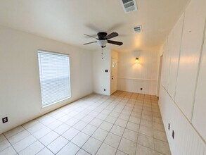 9225 Shepherd Dr in Beaumont, TX - Building Photo - Building Photo