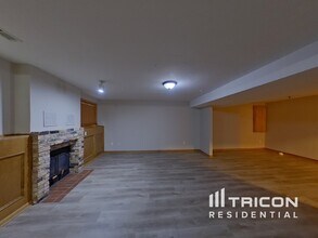 16740 N Manor Rd in Eden Prairie, MN - Building Photo - Building Photo