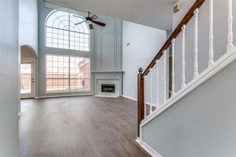 2123 Cannes Dr in Carrollton, TX - Building Photo - Building Photo
