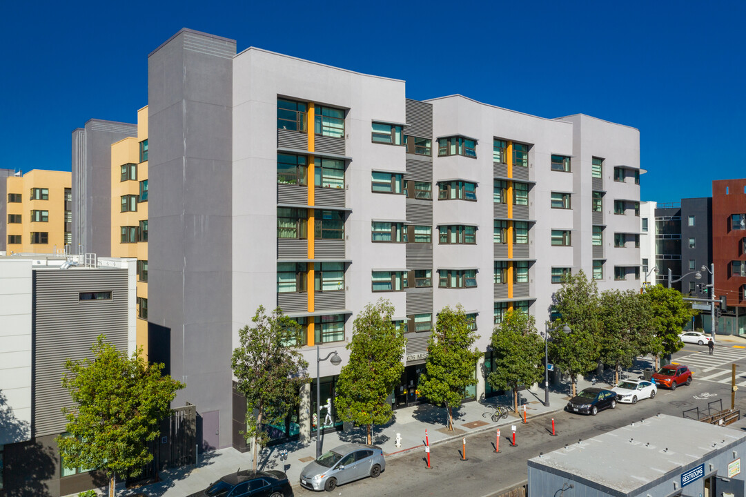 Mission Bay Block 6 in San Francisco, CA - Building Photo