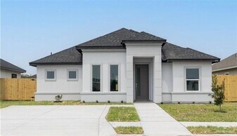 16 East St in San Juan, TX - Building Photo