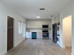 246 NW 49th St in Miami, FL - Building Photo - Building Photo