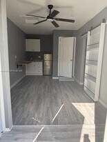 17082 SW 149th Ct in Miami, FL - Building Photo