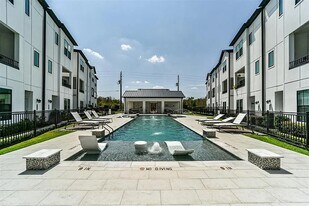 2812 Grand Fountains Dr in Houston, TX - Building Photo