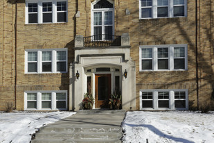 3447 Garfield Ave S in Minneapolis, MN - Foto de edificio - Building Photo