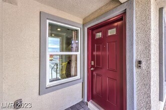 9114 Hitmaker St in Las Vegas, NV - Building Photo - Building Photo