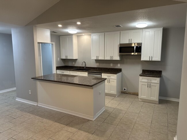 13125 Rosemont St in Ocean Springs, MS - Building Photo - Building Photo