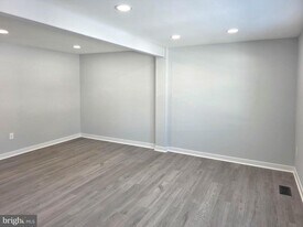 18736 Pintail Ln in Gaithersburg, MD - Building Photo