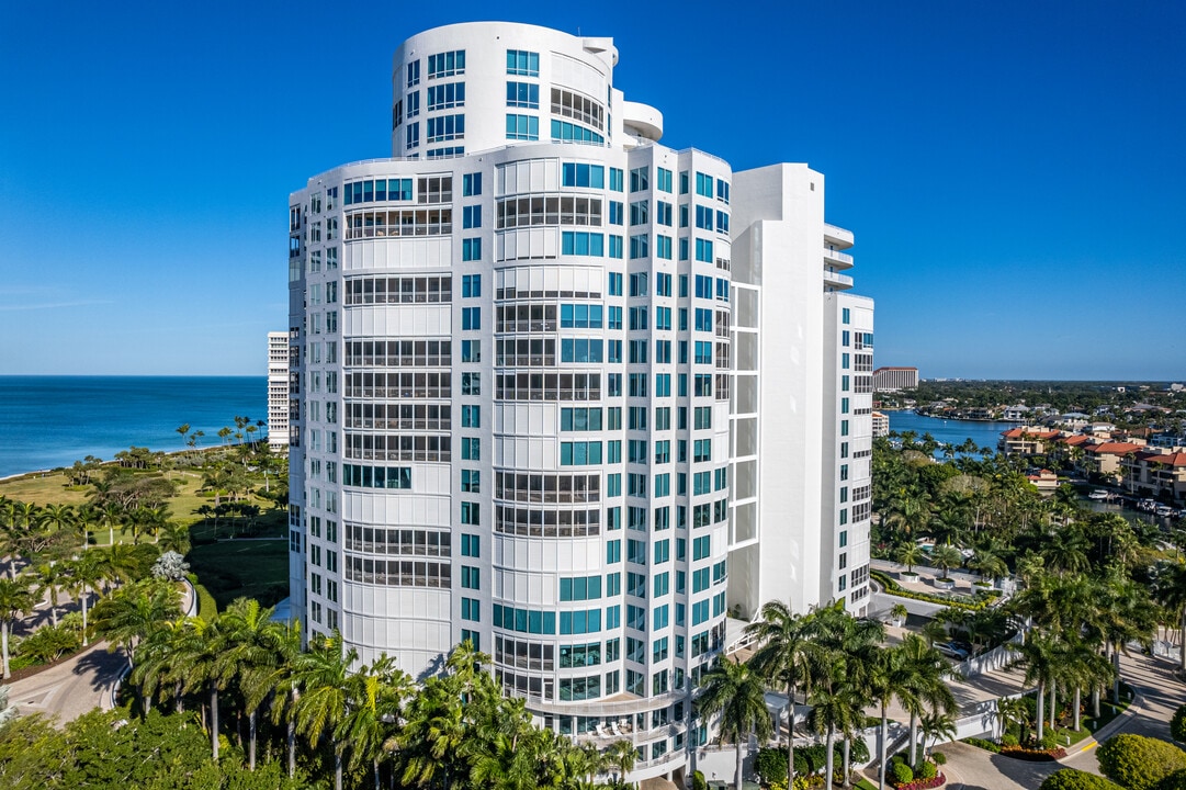 Provence at Park Shore in Naples, FL - Building Photo