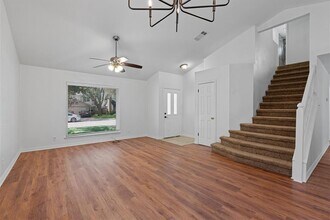 1516 White Oak Loop in Round Rock, TX - Building Photo - Building Photo