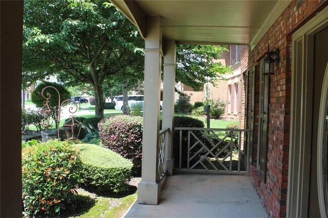 1525 Woodpoint Way in Lawrenceville, GA - Building Photo - Building Photo