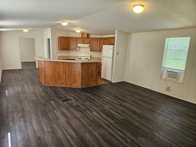 1225 Osteen St in Vidor, TX - Foto de edificio - Building Photo
