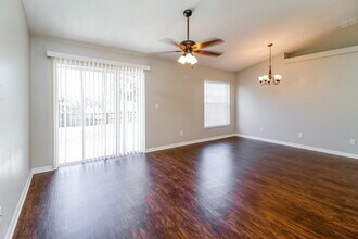 11837 Windflower Ct in Clermont, FL - Foto de edificio - Building Photo