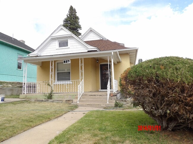 property at 827 Pine St