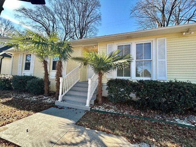 900 Stanfield Dr in Charlotte, NC - Building Photo - Building Photo